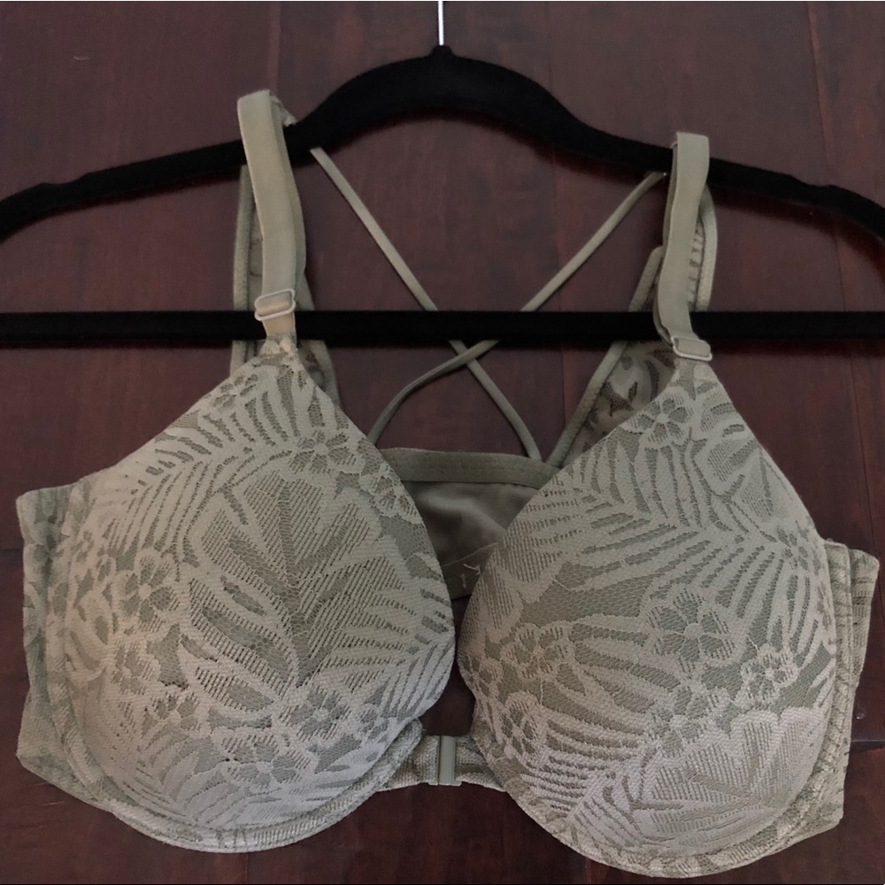 Victoria Secret’s PINK Push-up Bra Lace Strappy